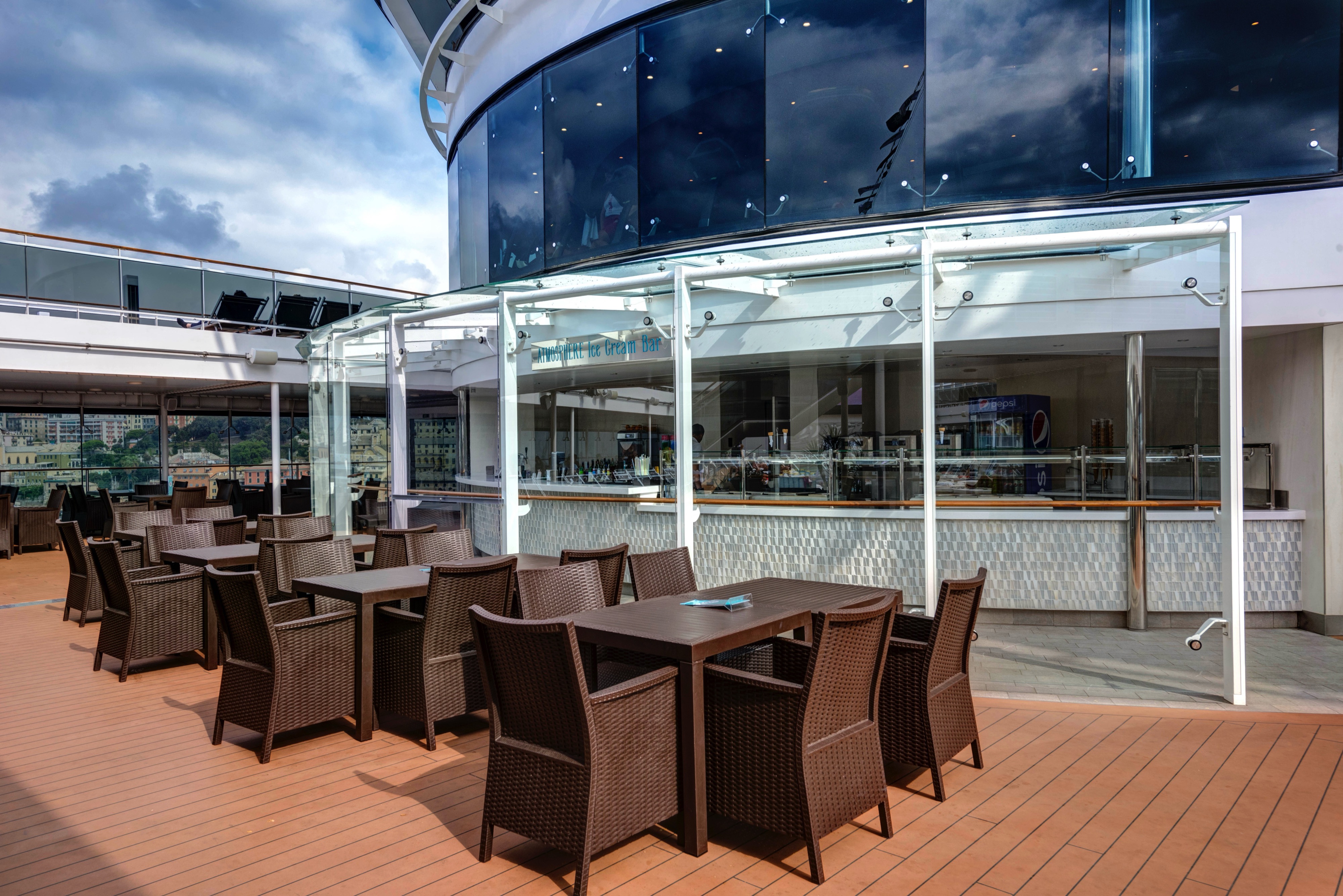 MSC Virtuosa - Atmosphere Ice Cream Bar